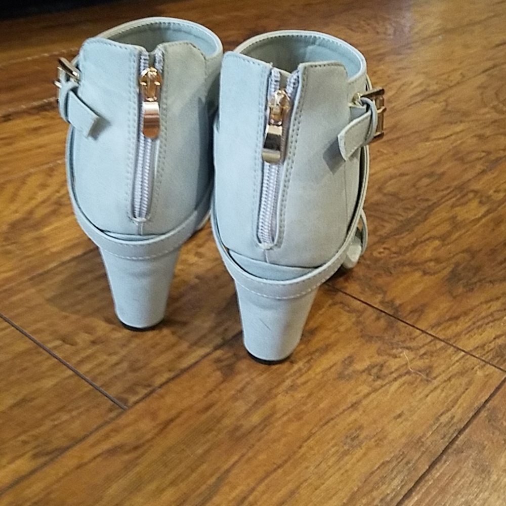Machi Heels - Picture 3 of 7